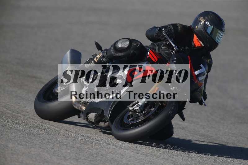 /Archiv-2024/01 26.-28.01.2024 Moto Center Thun Jerez/Gruppe gruen-green/77